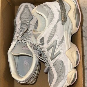 COPY - New Balance Women's Grey Sneakers